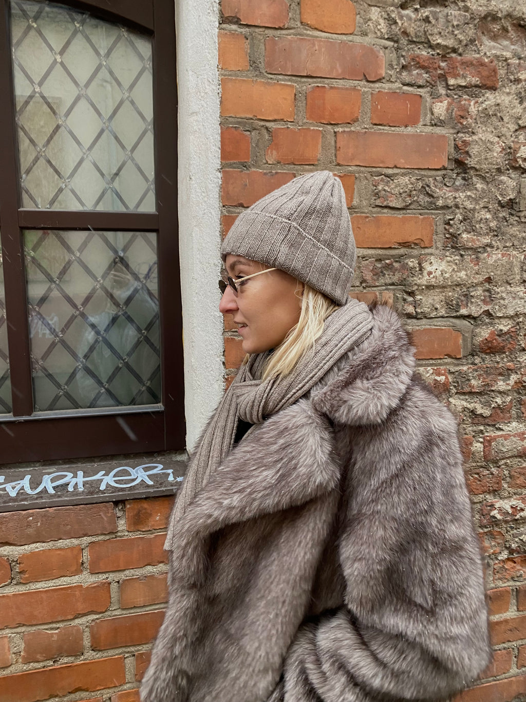 Kapučino šaliko ir kepurės komplektas su kašmyru “Cappuccino Pure Cashmere Set”