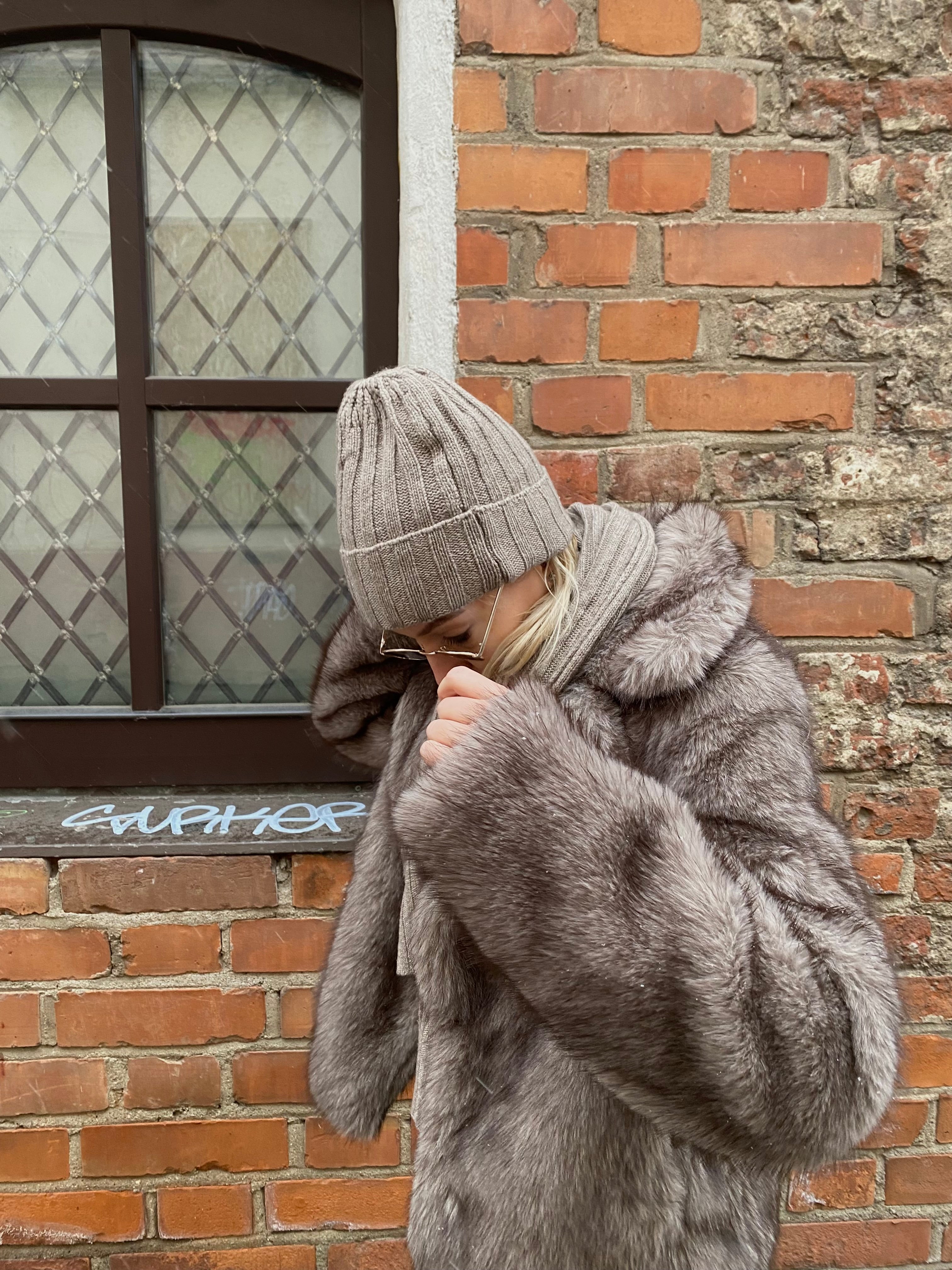 Kapučino šaliko ir kepurės komplektas su kašmyru “Cappuccino Pure Cashmere Set”