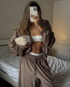 Karamelinis veliūrinis laisvalaikio komplektas „Caramel Velvet Comfort Set“