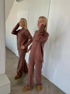 Rudas megztas kostiumėlis su vilna ir kašmyru “Brown CashBlend Set”