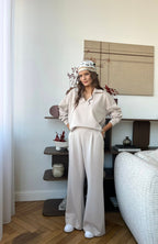 Laisvalaikio komplektas su polo tipo megztiniu – “Soft Polo Lounge Set – Cream”