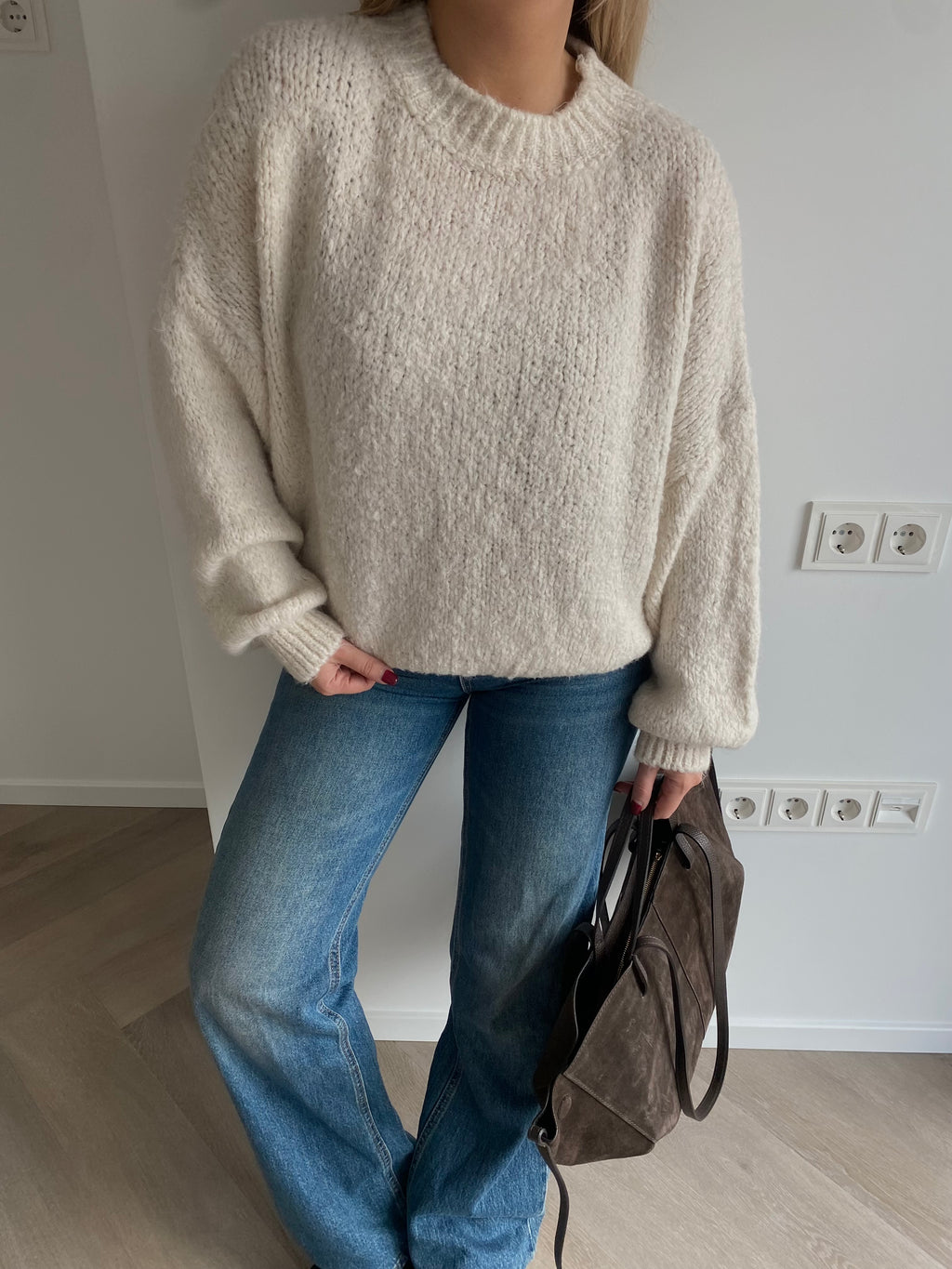 Kreminis megztinis oversize su lanos vilna “Cream Wool Oversize Knit”