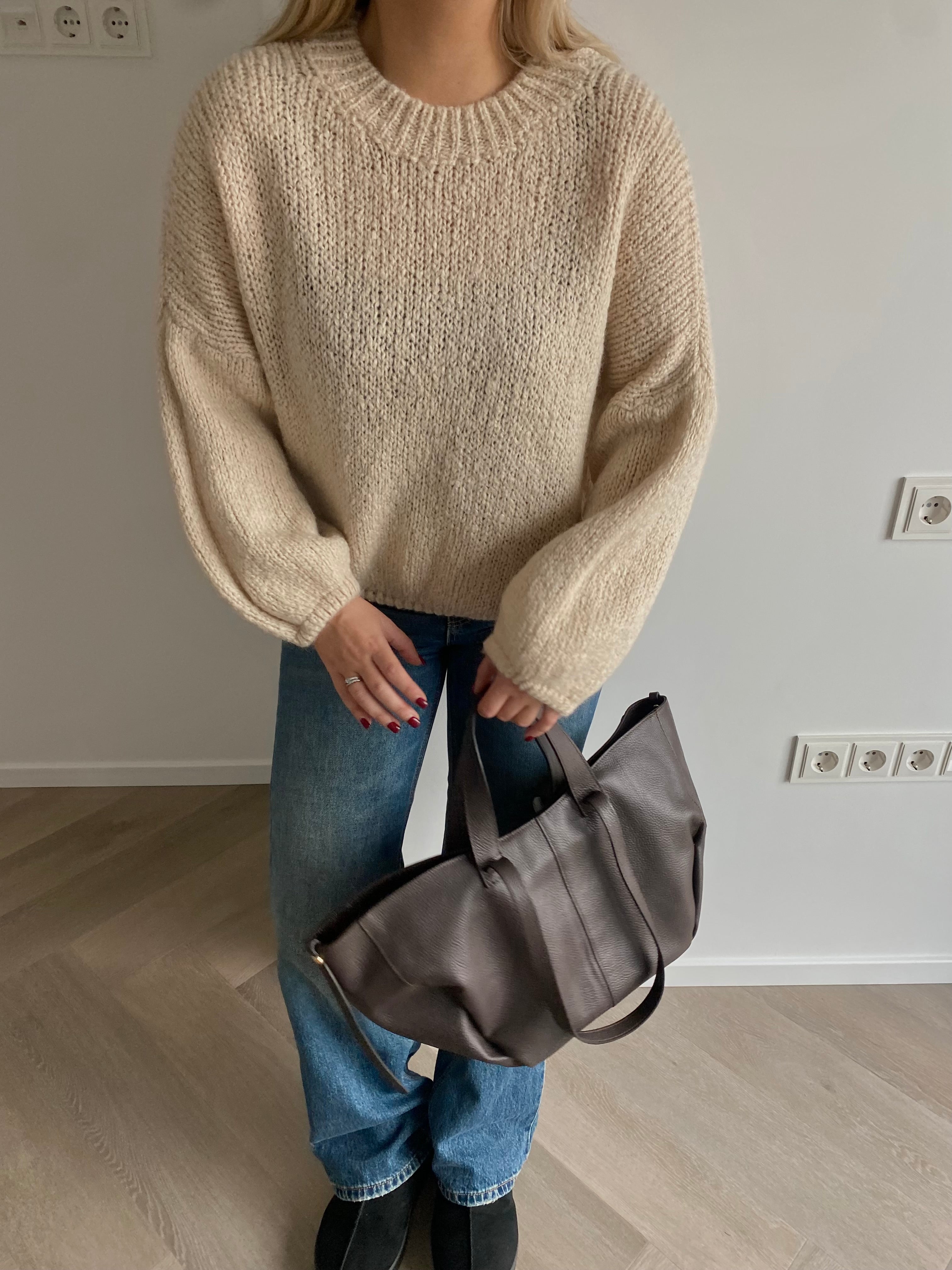 Kreminis moheros megztinis “Cream Mohair Knit”