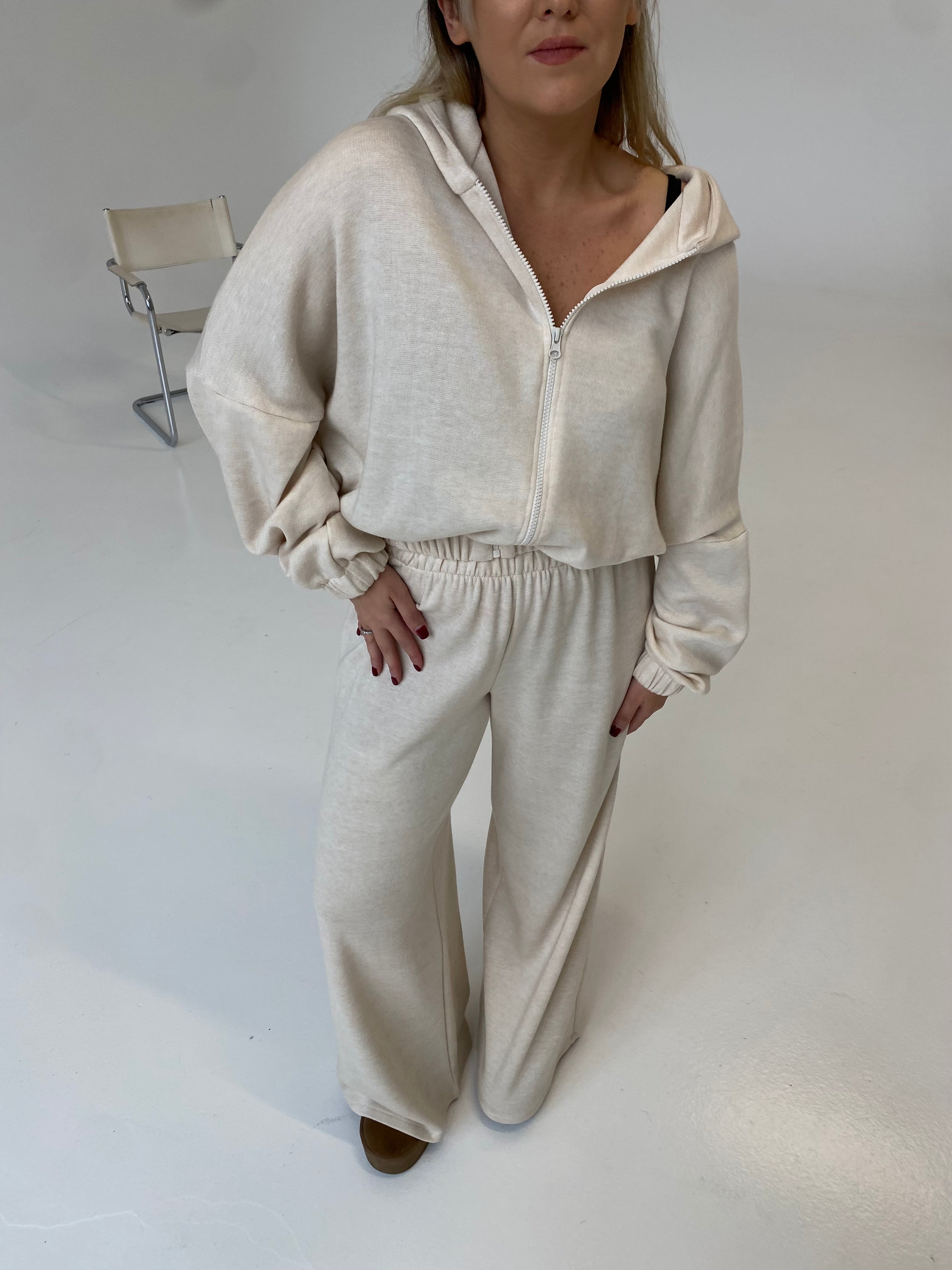 Šiltas megztas laisvalaikio komplektas su vilna “Wool Cozy Cream Set”