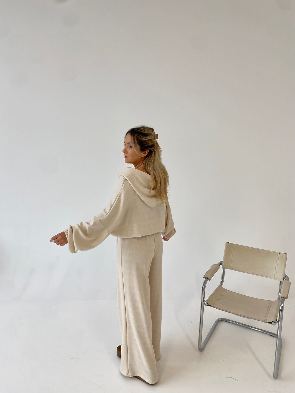 Šiltas megztas laisvalaikio komplektas su vilna “Wool Cozy Cream Set”