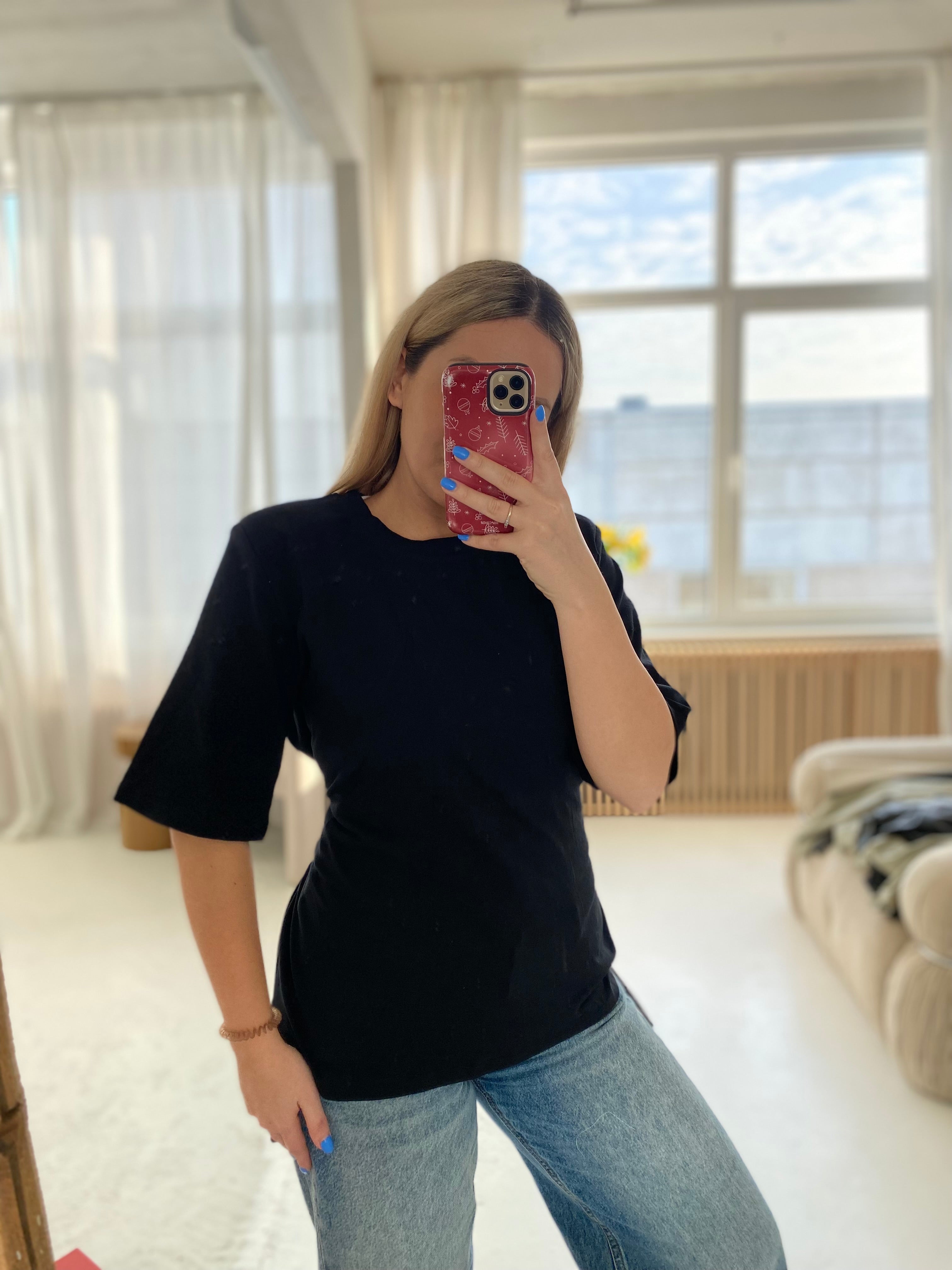 Juodi medvilniniai marškinėliai su petukais „Sienna Sculpt Tee“