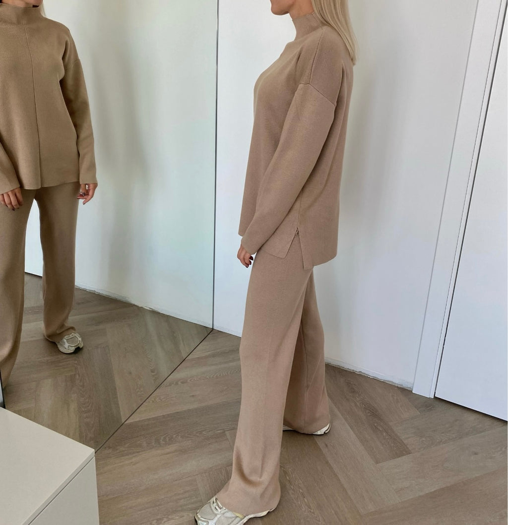 Beige viskozės ir medvilnės kostiumėlis “Beige Soft Blend Set”