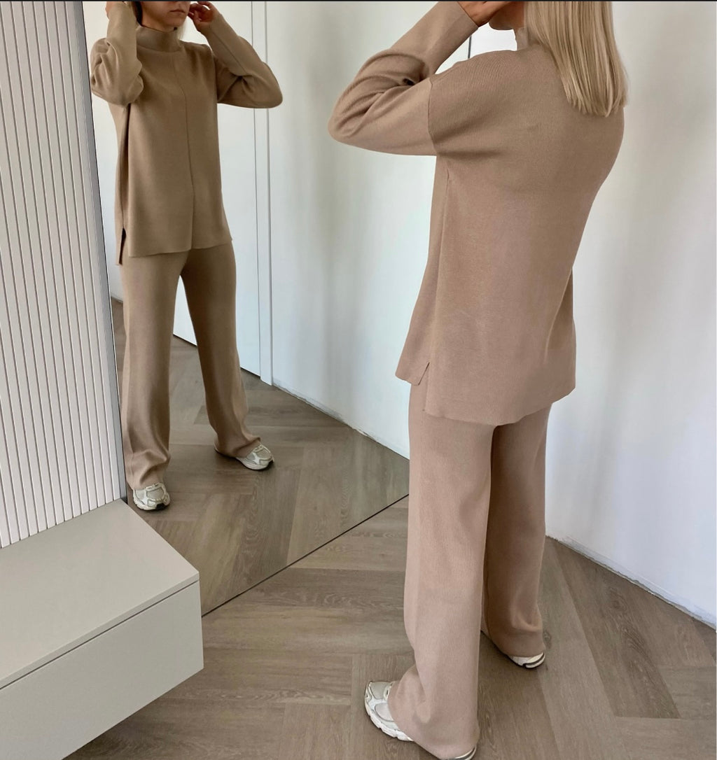 Beige viskozės ir medvilnės kostiumėlis “Beige Soft Blend Set”