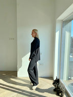 Juodas viskozės ir medvilnės kostiumėlis – “Black Soft Blend Set”