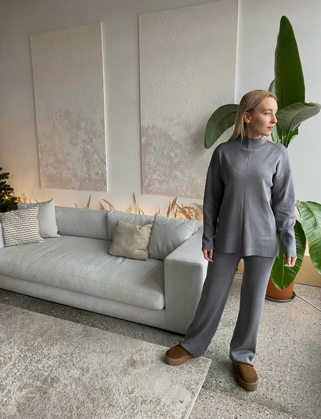 Pilkas viskozės ir medvilnės kostiumėlis “Grey Soft Blend Set”