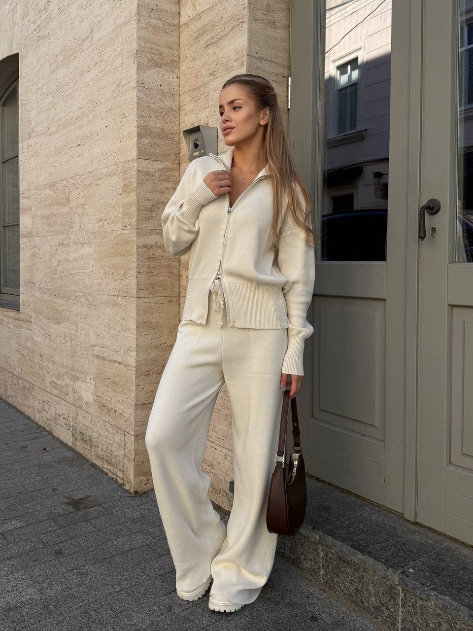 Megztas laisvalaikio kostiumėlis su užtrauktuku kreminis „Cream Knit Zip Lounge Set“