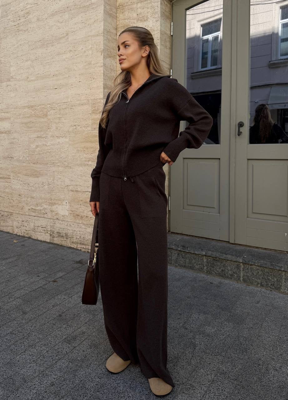 Megztas laisvalaikio kostiumėlis su užtrauktuku šokoladinis „Chocolate Knit Zip Lounge Set“