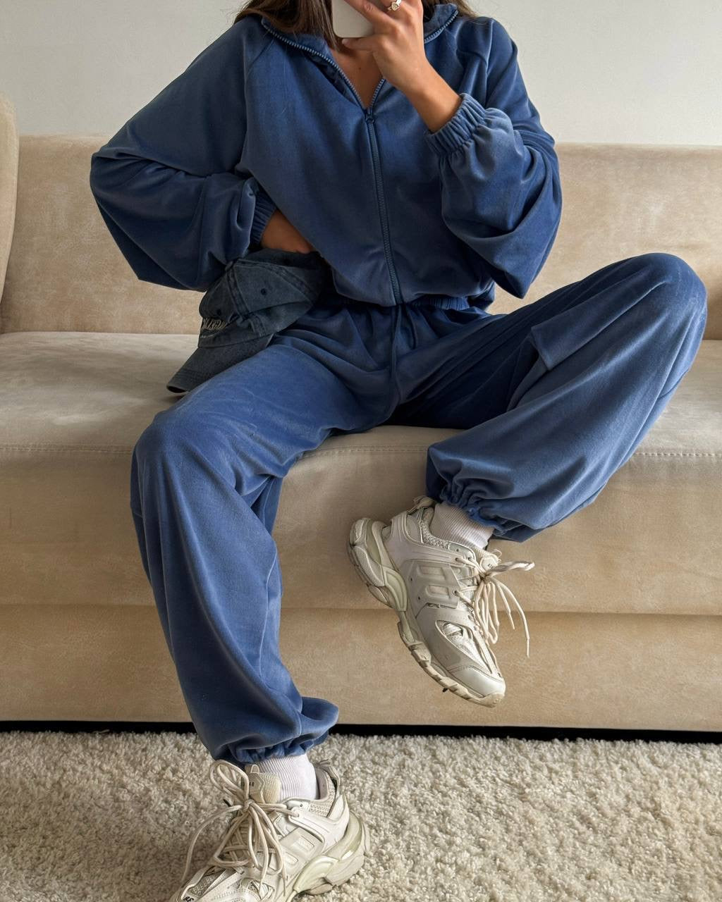 Elektrinės spalvos veliūrinis laisvalaikio komplektas „Deep Blue Velvet Comfort Set“