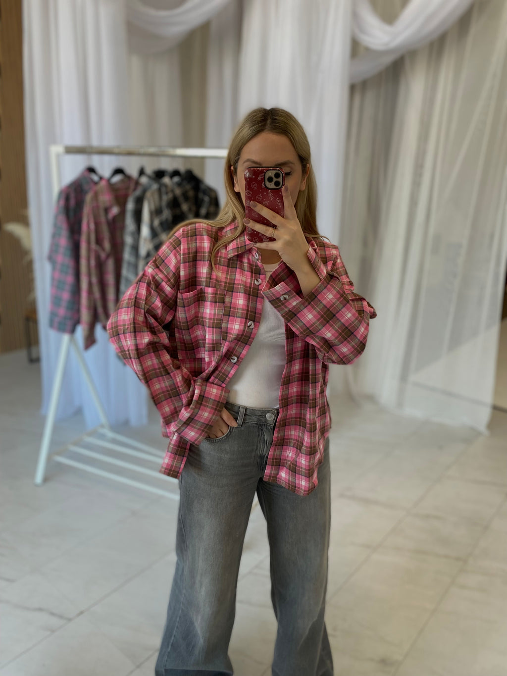 Oversize ryškiai rožiniai languoti marškiniai su rudu „Bright Pink Brown Check Oversize Shirt“