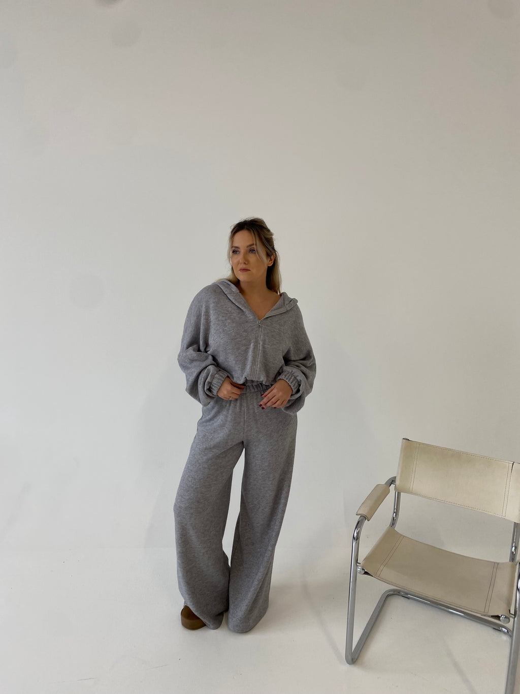 Šiltas megztas laisvalaikio komplektas su vilna “Wool Cozy Grey Set”