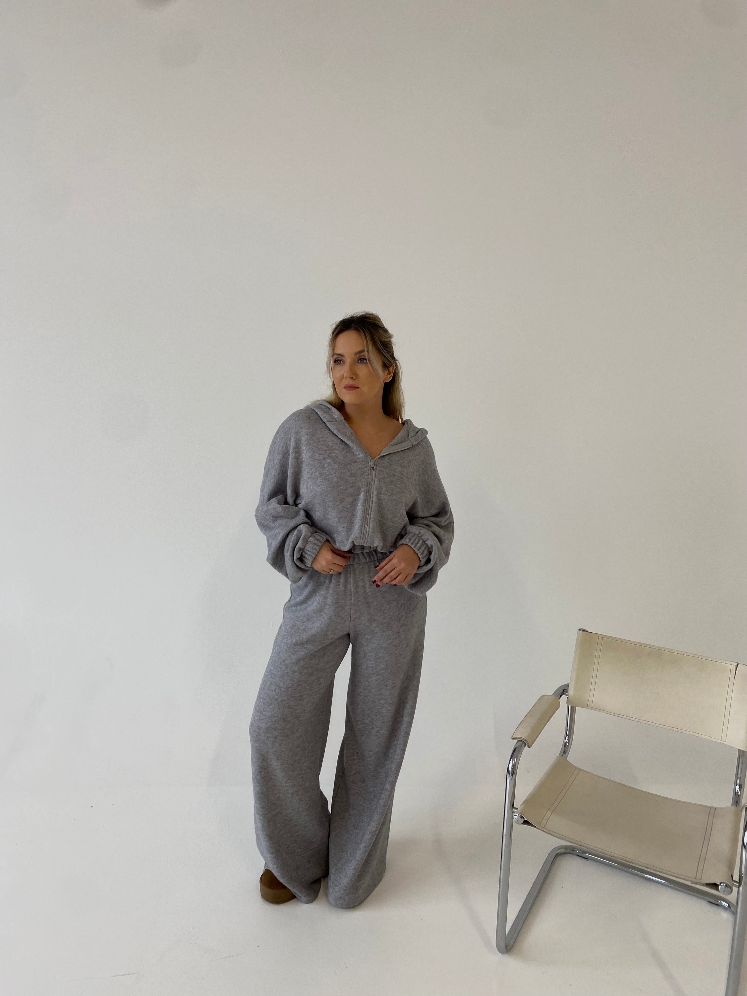 Šiltas megztas laisvalaikio komplektas su vilna “Wool Cozy Grey Set”