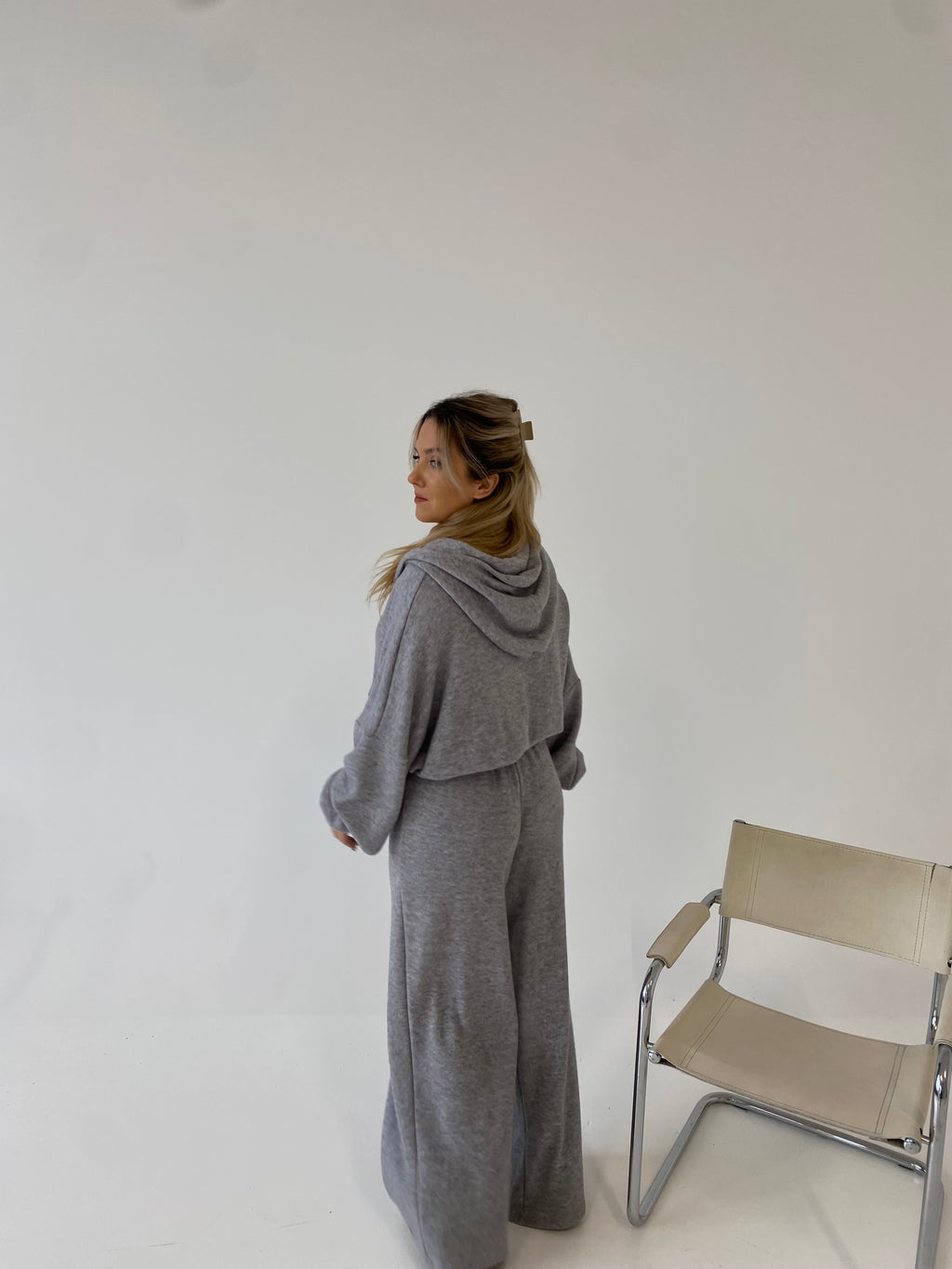 Šiltas megztas laisvalaikio komplektas su vilna “Wool Cozy Grey Set”