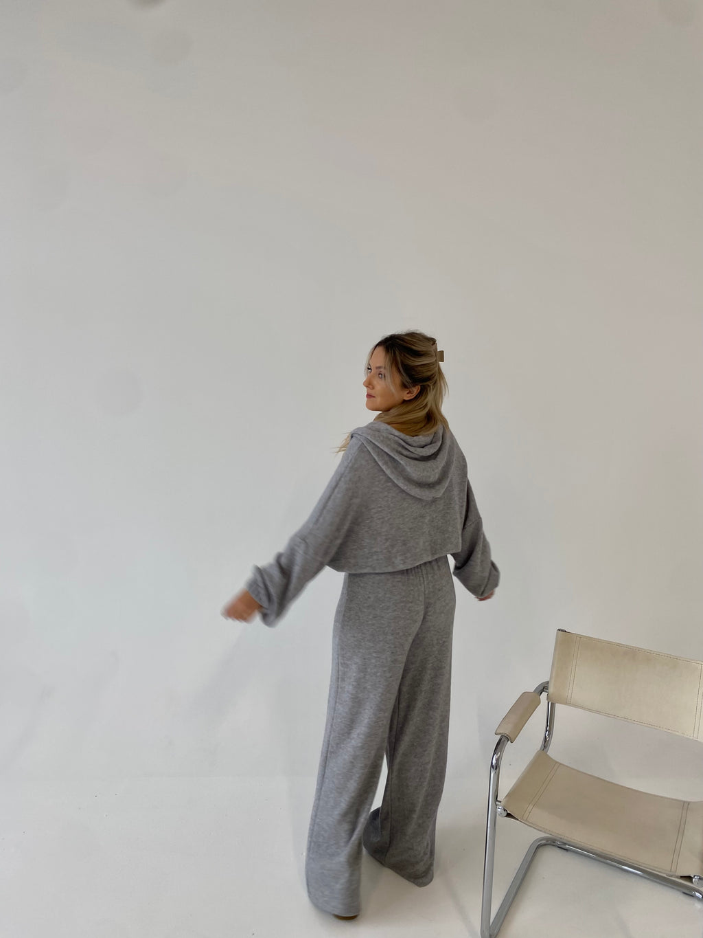 Šiltas megztas laisvalaikio komplektas su vilna “Wool Cozy Grey Set”