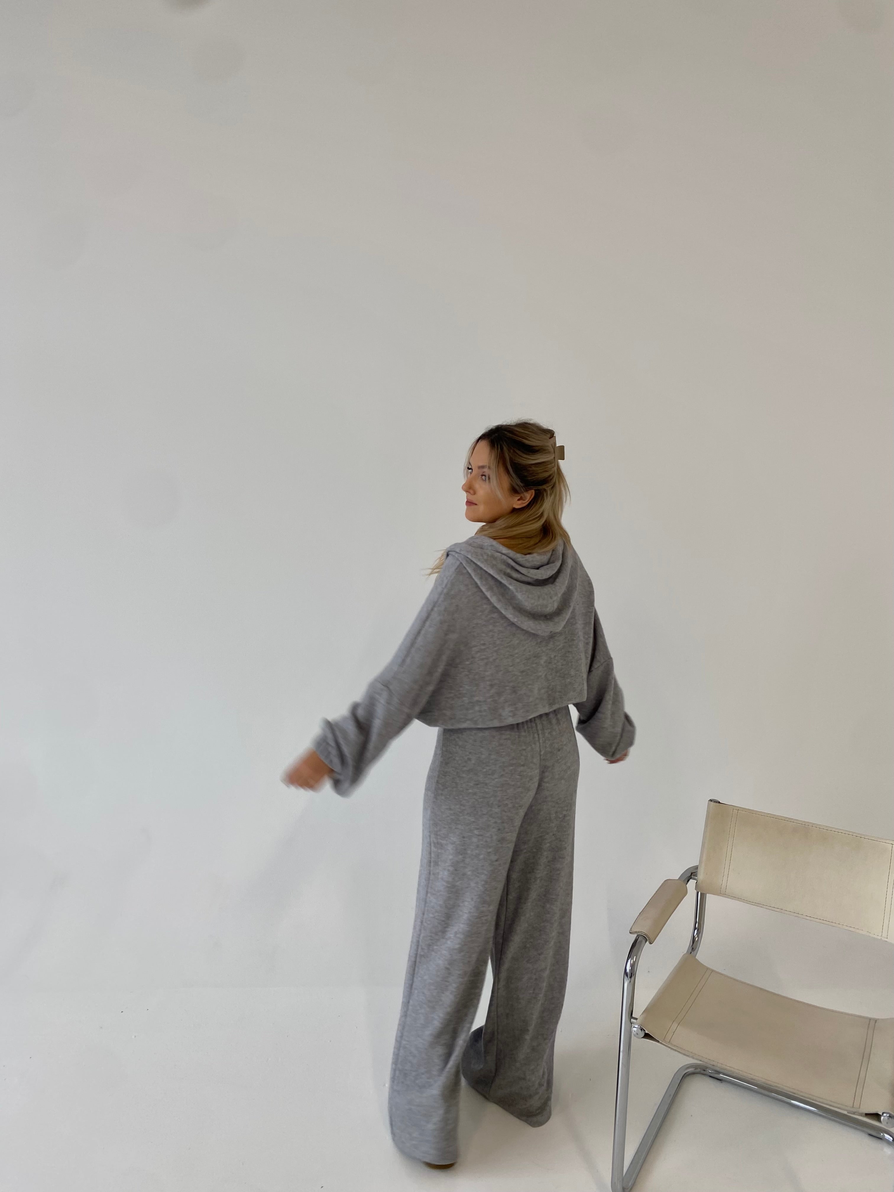 Šiltas megztas laisvalaikio komplektas su vilna “Wool Cozy Grey Set”