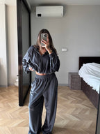 Veliūrinis dviejų dalių laisvalaikio komplektas - pilkas „Grey Velvet Lounge Set“