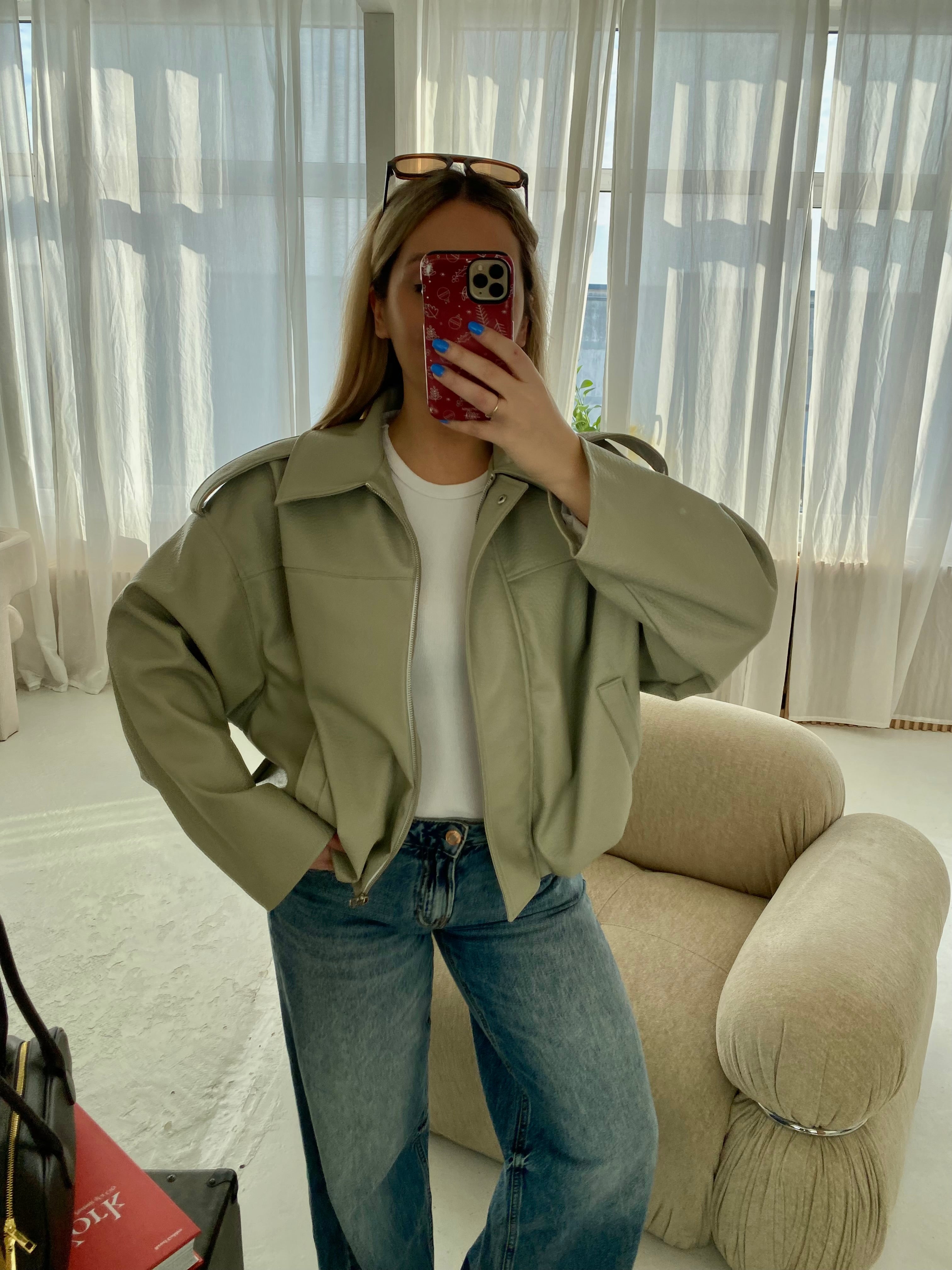 Pistacijų premium dirbtinės odos bomber tipo striukė „Noelle Luxe Bomber“