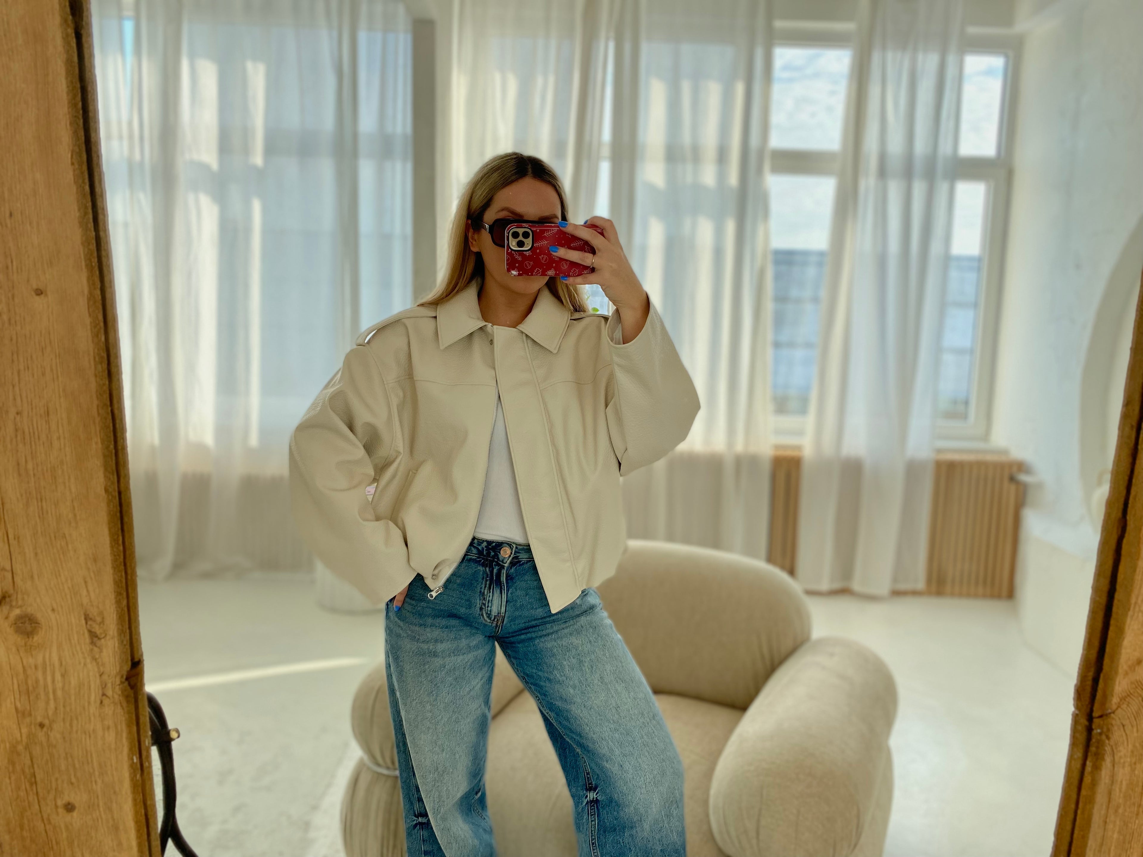 Kreminė premium dirbtinės odos bomber tipo striukė „Noelle Luxe Bomber“