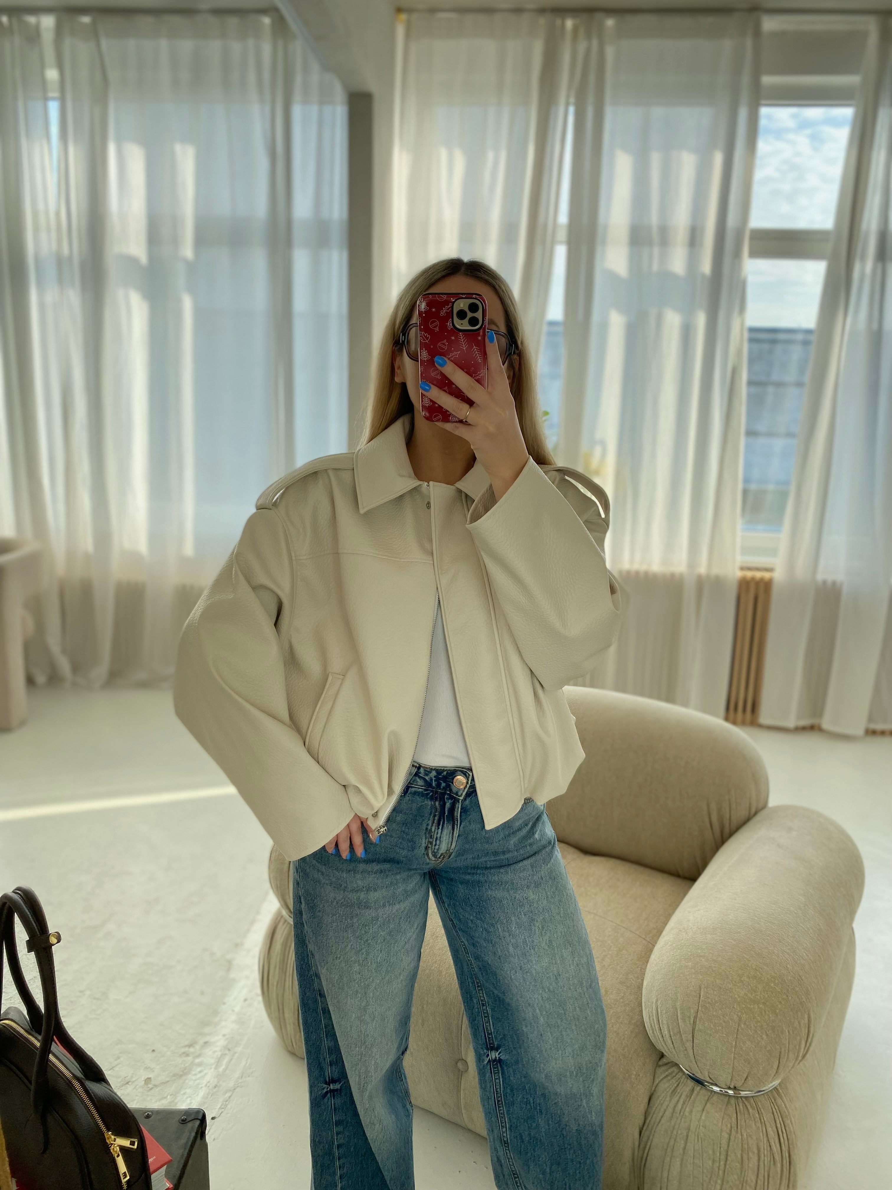 Kreminė premium dirbtinės odos bomber tipo striukė „Noelle Luxe Bomber“