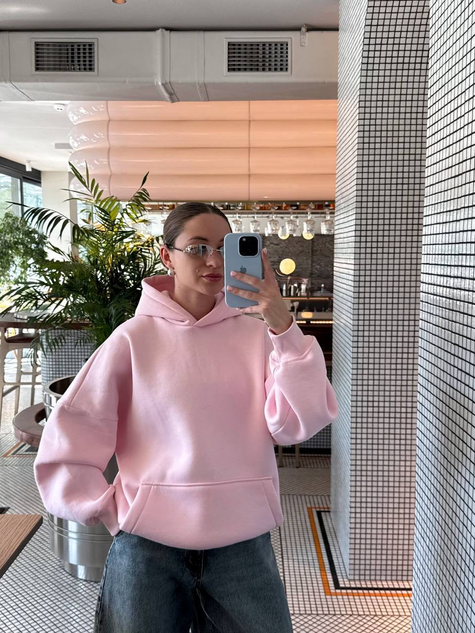 Rožinis oversize džemperis “Find Me In The Waves – Pink Edition”