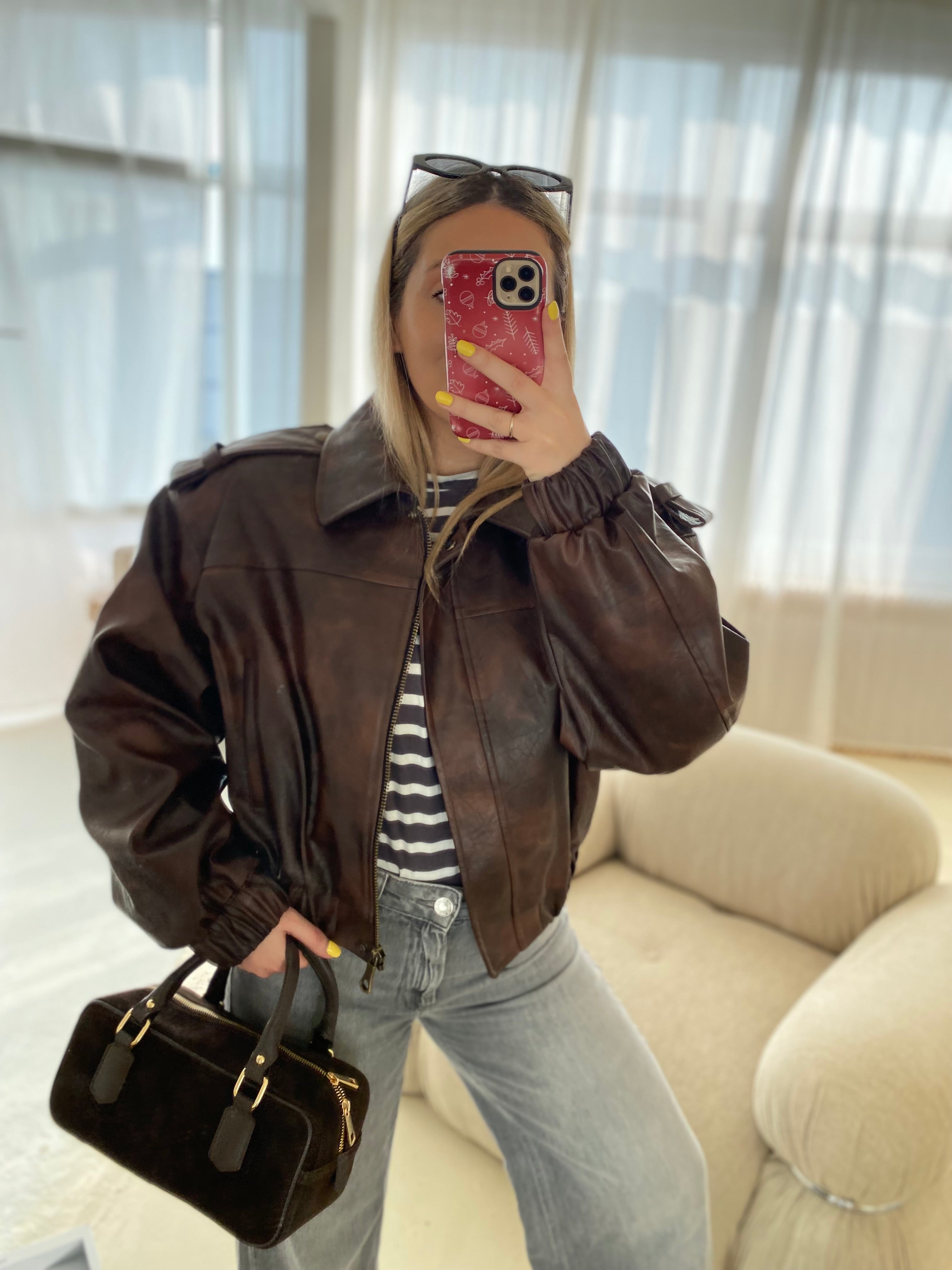 Premium ruda dirbtinės odos striukė su petukais „Velmora Structured Jacket“