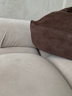 Ruda verstos odos rankinė „Marlow Suede Hobo“