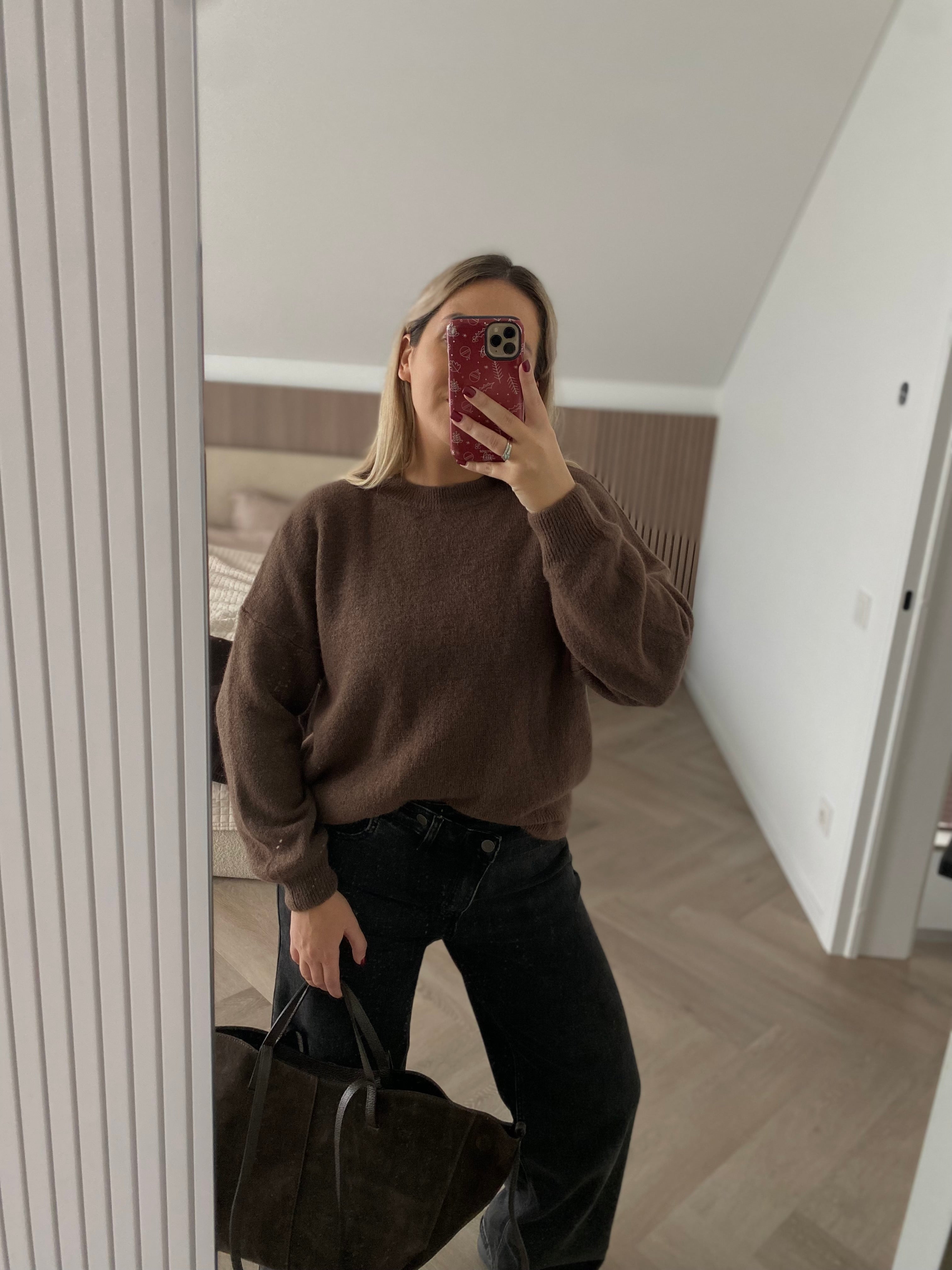 Rudas jaukus alpakos megztinis “Brown Alpaca Cozy Knit”