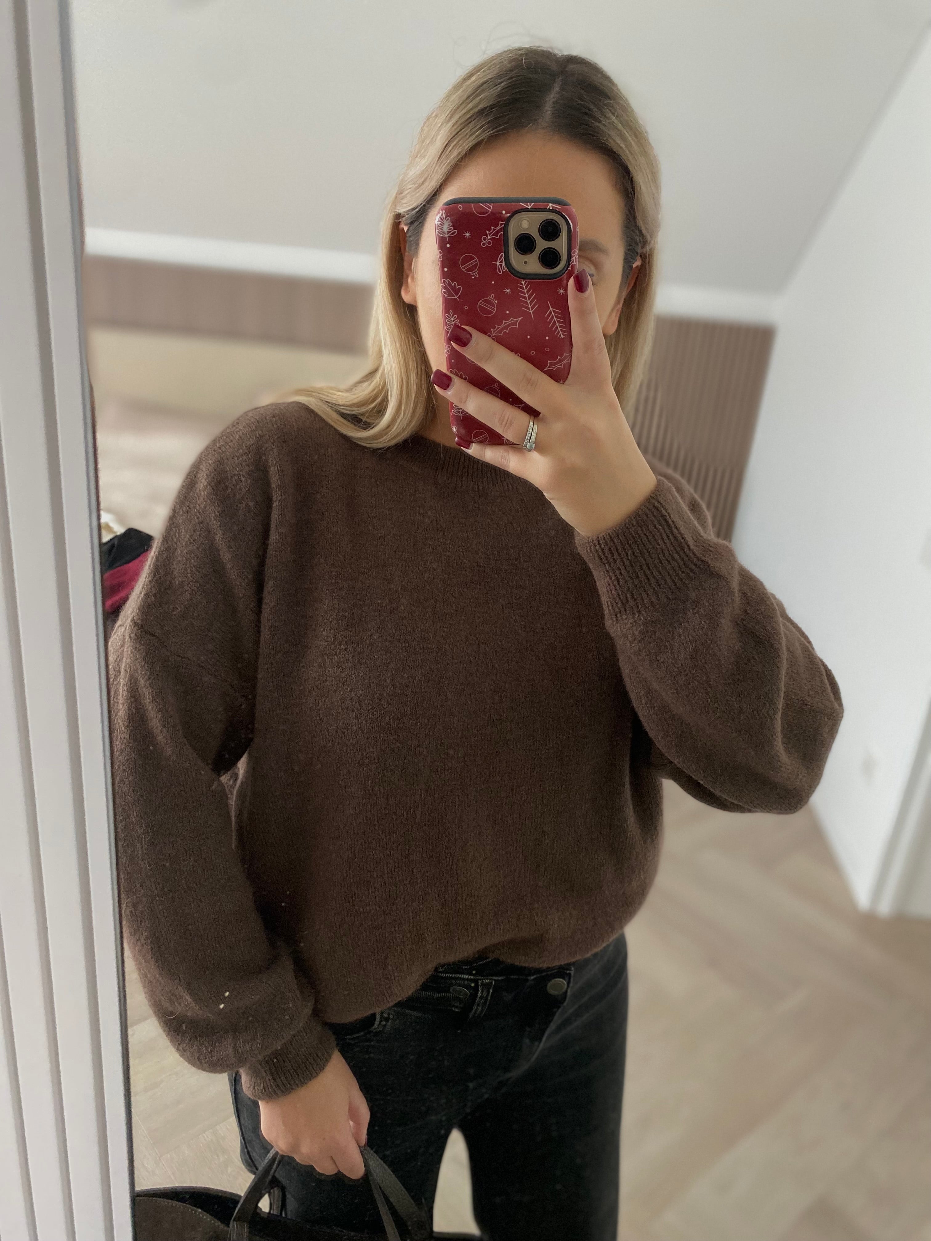 Rudas jaukus alpakos megztinis “Brown Alpaca Cozy Knit”