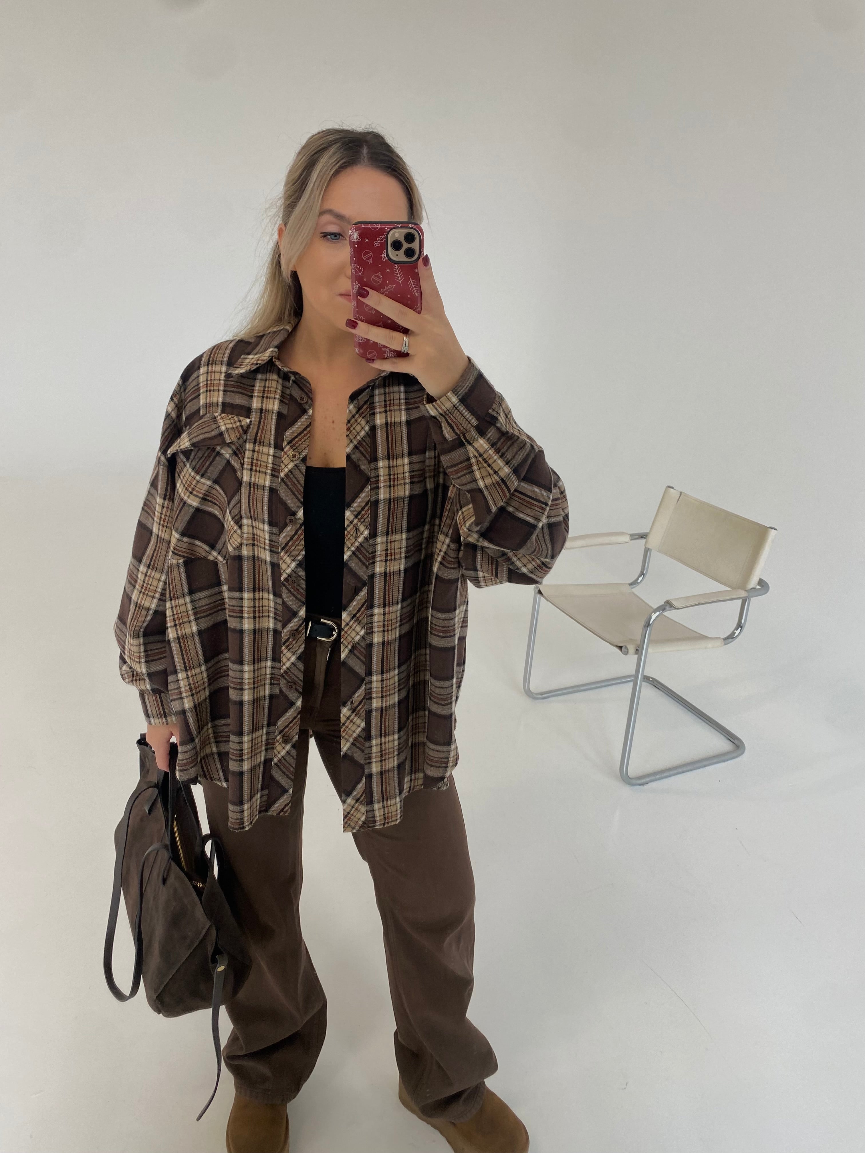 Rudi stilingi languoti oversize marškiniai “Brown Check Oversize”