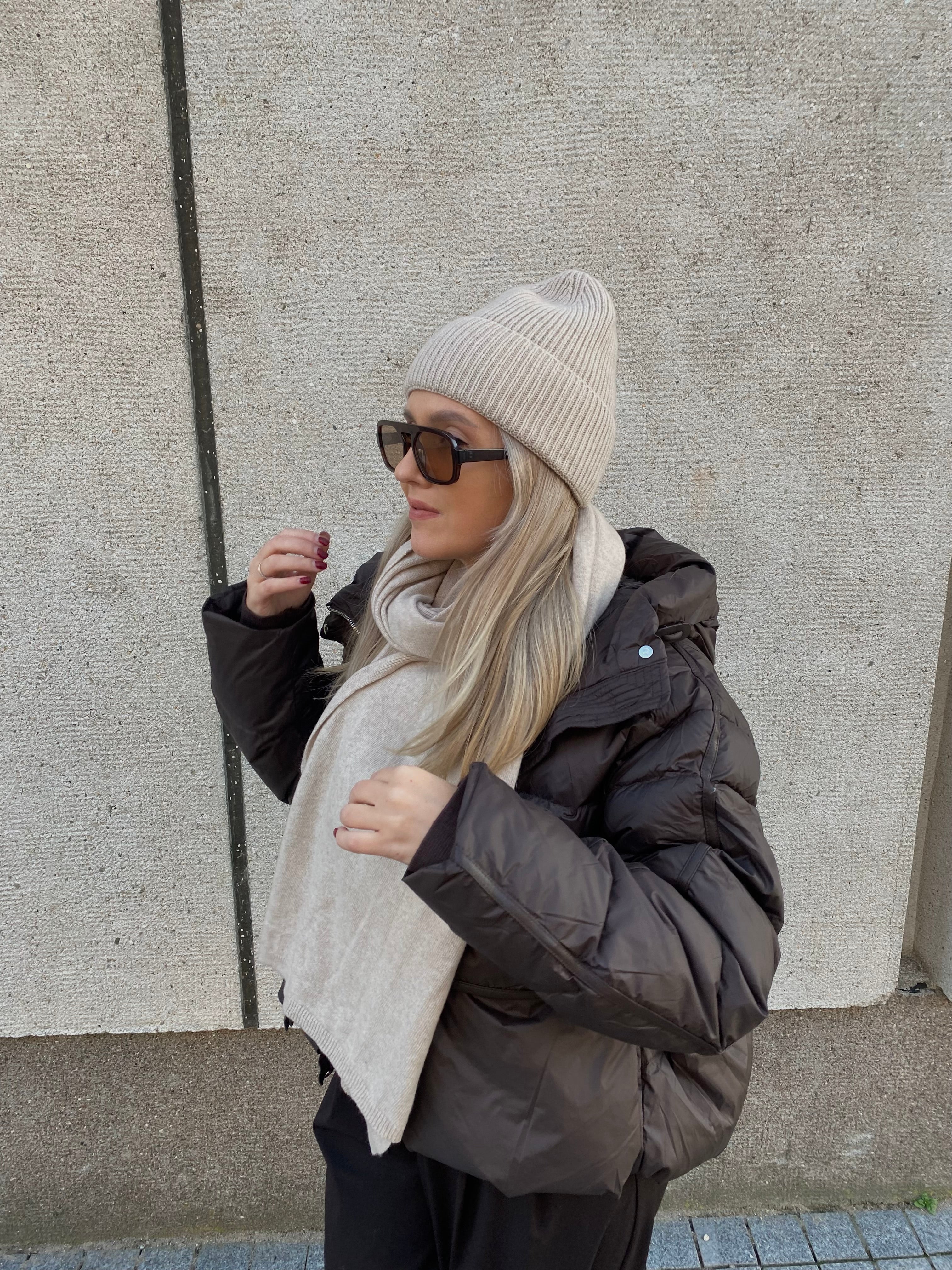 Kreminis šaliko ir kepurės komplektas su kašmyru ir vilna (unisex) “Cream Cashmere Wool Set”