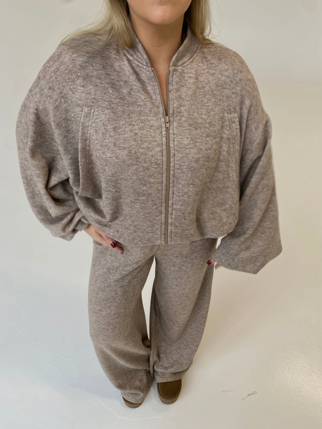 Stilingas megztas komplektas su vilna “Wool Chic Beige Set”