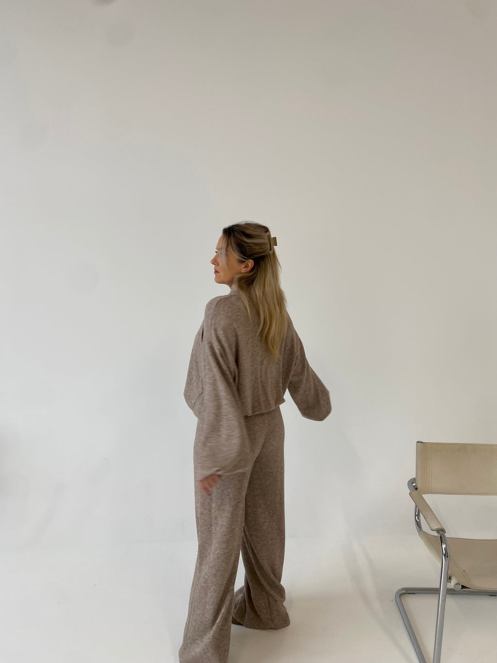 Stilingas megztas komplektas su vilna “Wool Chic Beige Set”