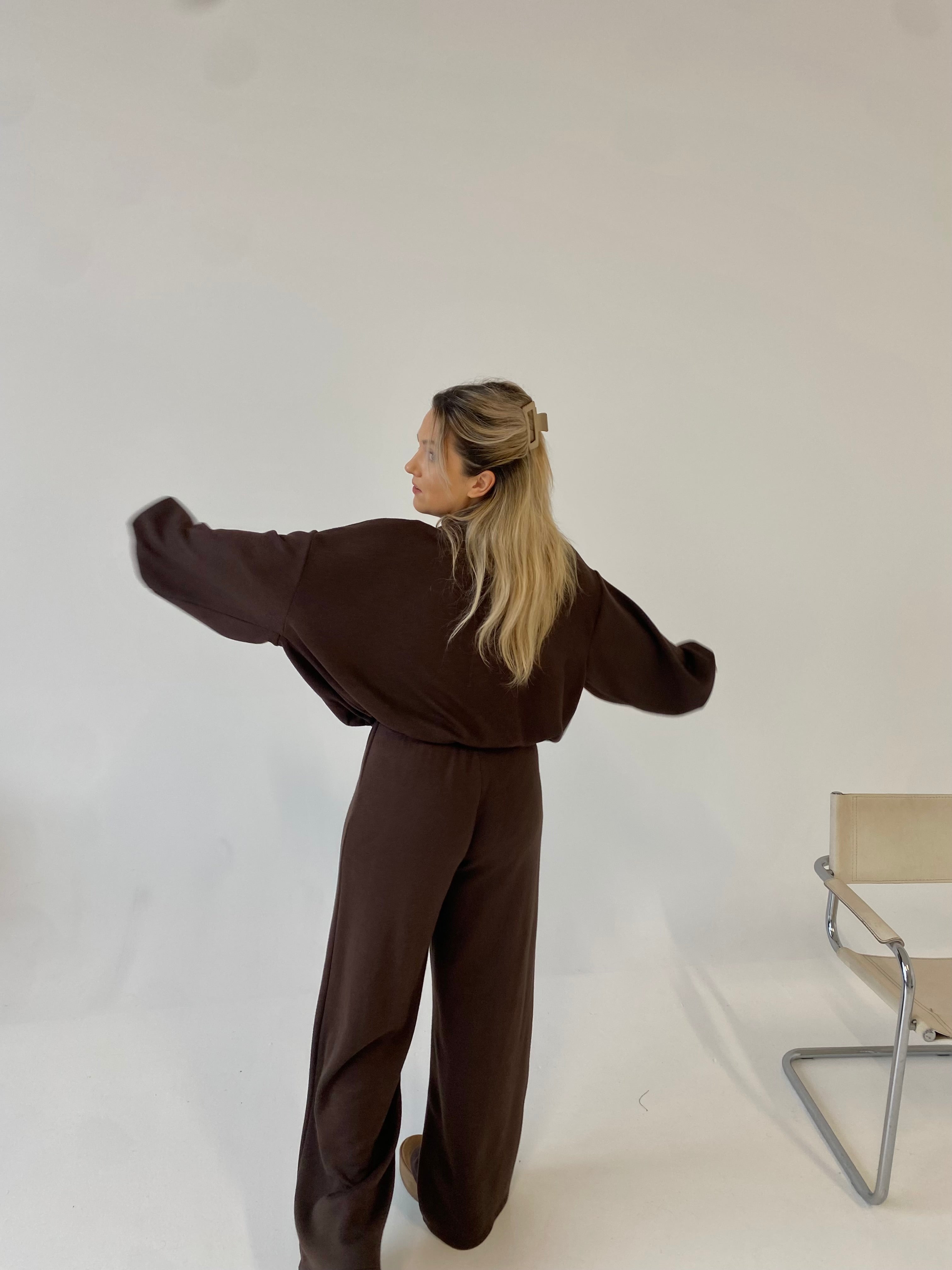 Stilingas megztas komplektas su vilna “Wool Chic Chocolate Set”