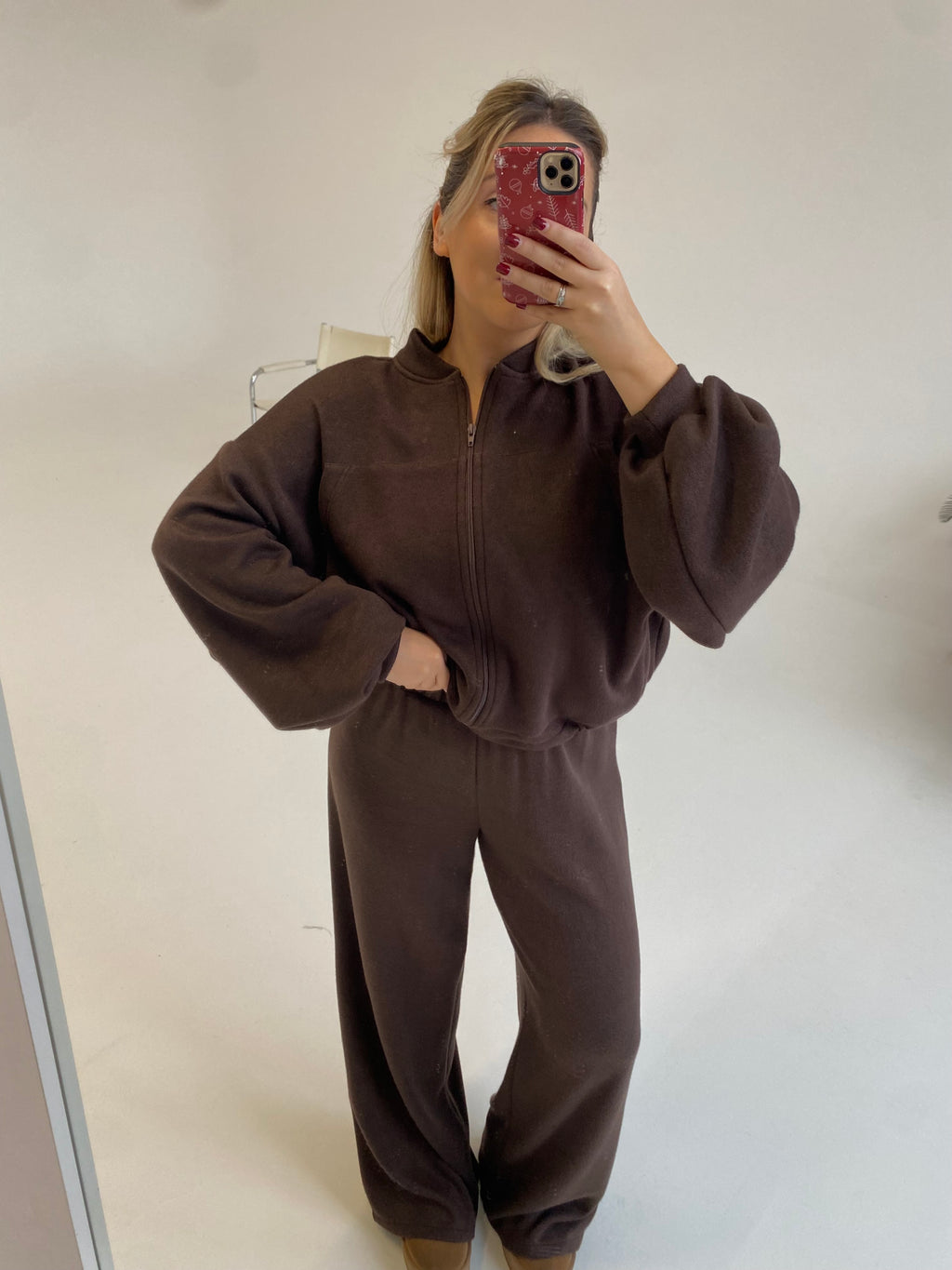 Stilingas megztas komplektas su vilna “Wool Chic Chocolate Set”