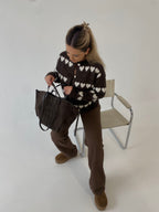 Rudas šiltas megztinis su širdelėmis “Cozy Heart Brown”