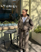 Smėlio spalvos užsegamas laisvalaikio komplektas “Sand Zip Lounge Set”