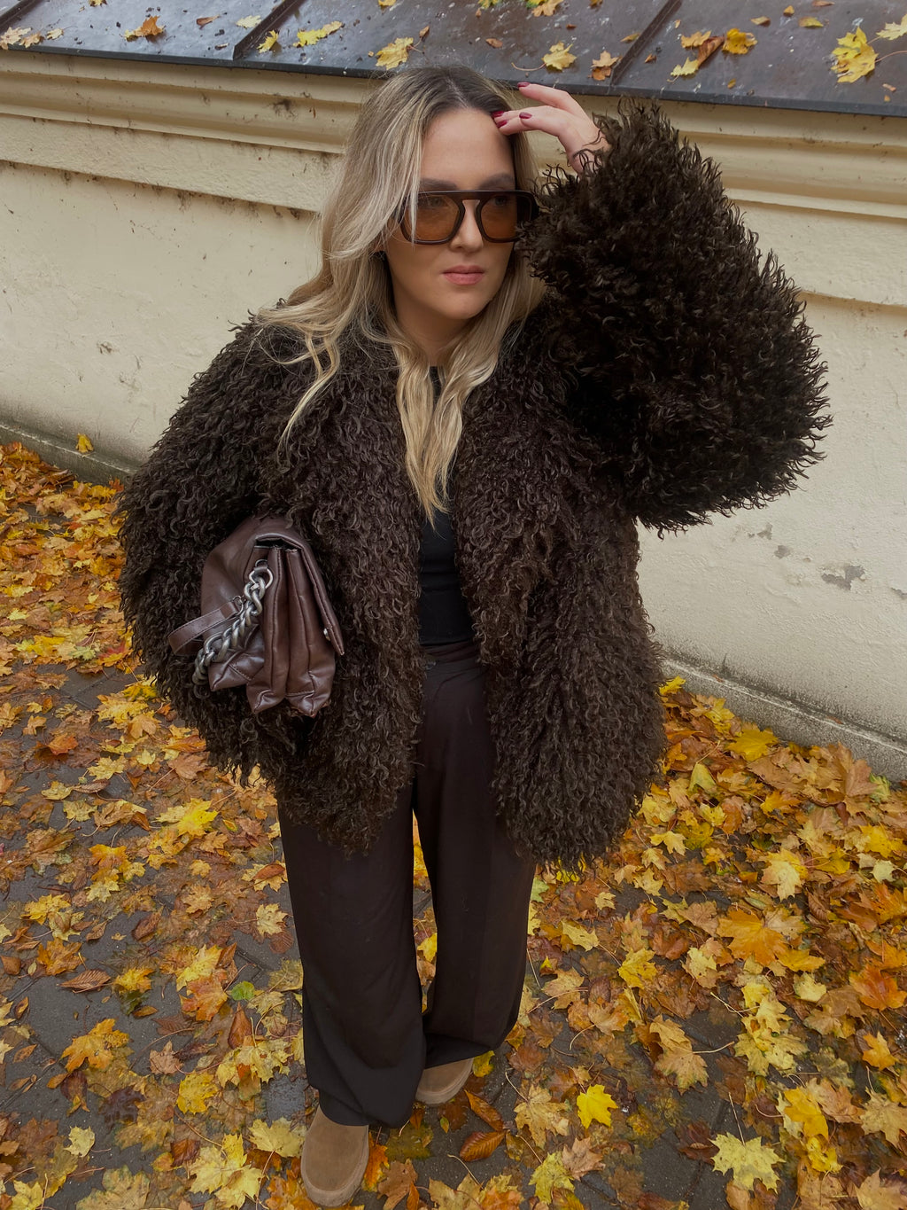 Dirbtiniai lamos kailiniai “Chocolate”