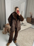 Šokoladiniai vidutinio ilgio dirbtiniai kailinukai “Chocolate Mid-Length Faux Fur Coat”