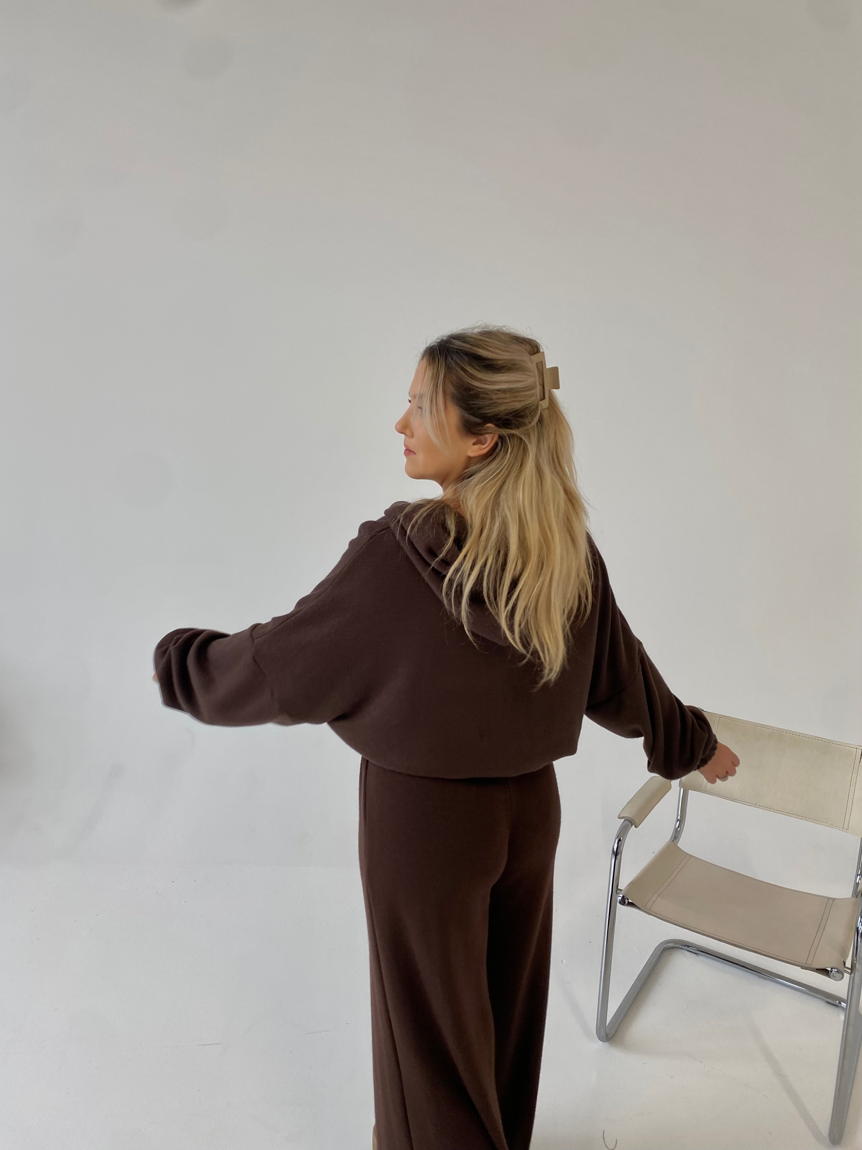 Šiltas megztas laisvalaikio komplektas su vilna “Wool Cozy Chocolate Set”