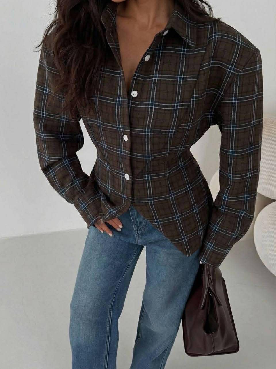 Šokoladiniai oversize marškiniai su petukais „Elowen Structured Shirt“