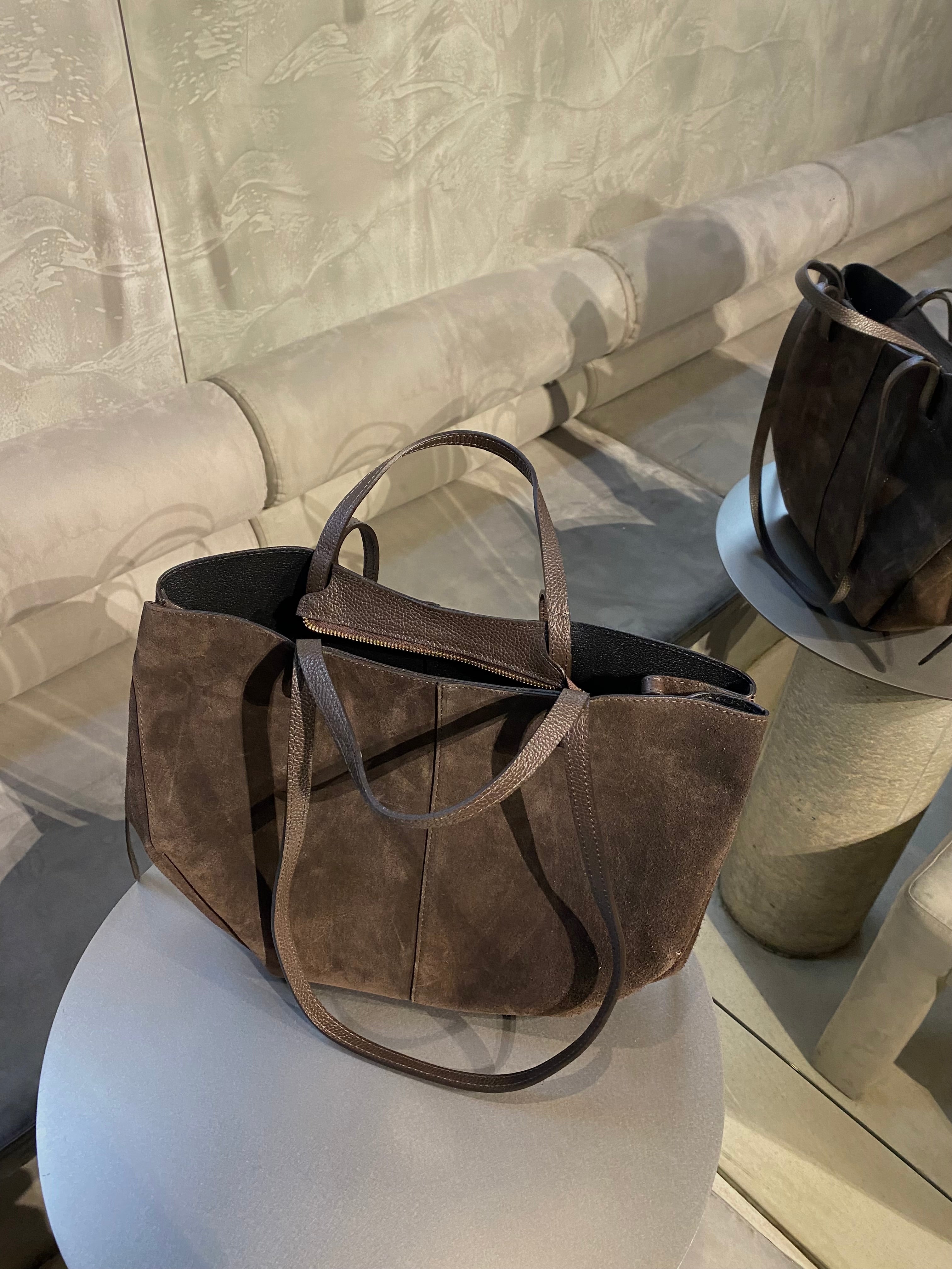 Natūralios verstos odos rankinė “Suede Classic Bag”