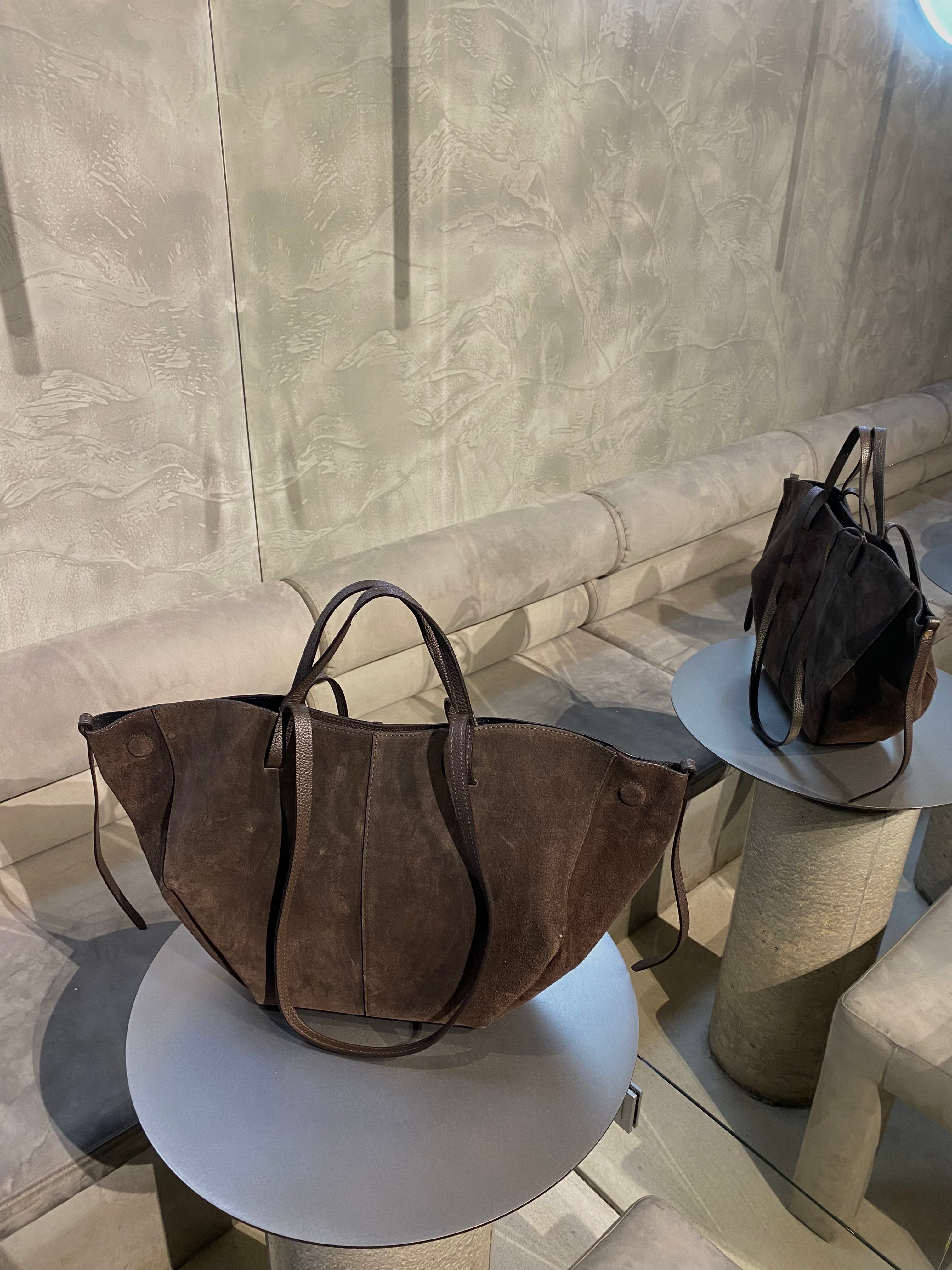 Natūralios verstos odos rankinė “Suede Classic Bag”