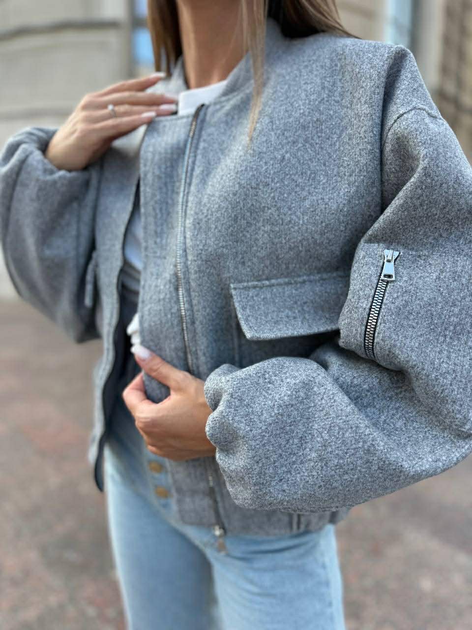 Šviesiai pilkas oversize bomberis „Mirelle Oversized Bomber“