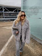 Dirbtiniai lamos kailiniai “Light Grey Mist”