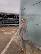 Dirbtiniai lamos kailiniai “Light Grey Mist”