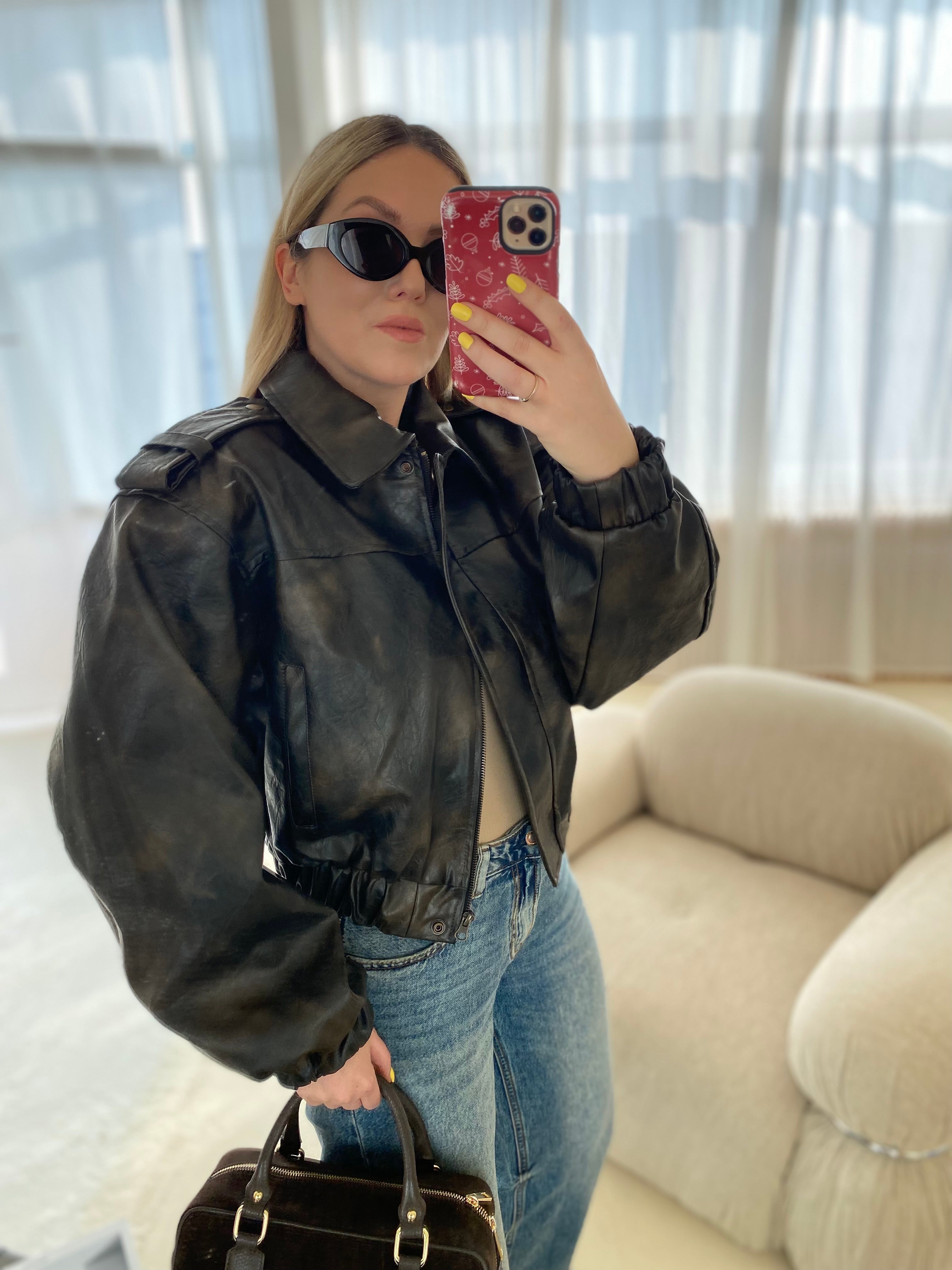 Premium tamsi chaki dirbtinės odos striukė su petukais „Velmora Structured Jacket“